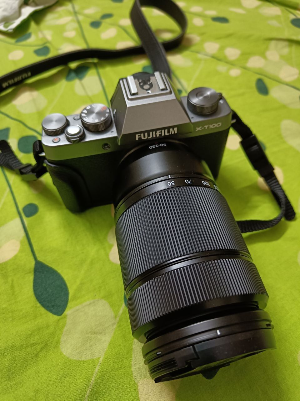 Fuji X-T100 with 50-230mm lens
